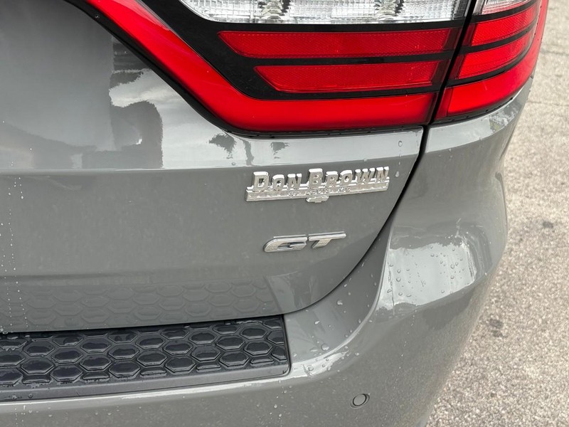 Dodge Durango Vehicle Full-screen Gallery Image 8