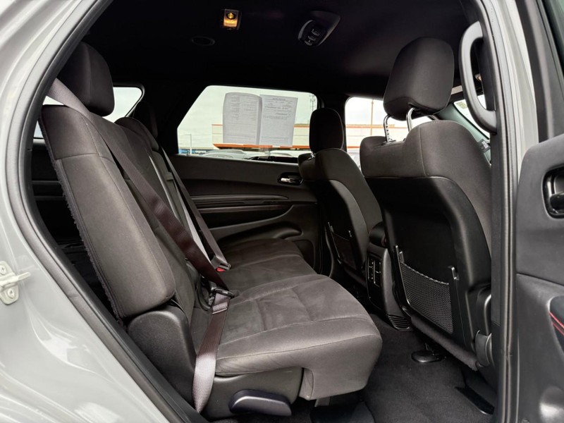 Dodge Durango Vehicle Full-screen Gallery Image 15