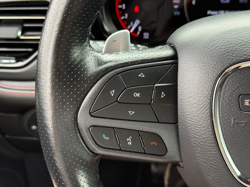 Dodge Durango Vehicle Full-screen Gallery Image 24