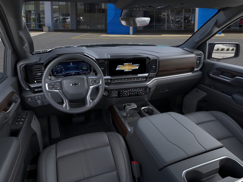 Chevrolet Silverado 1500 Vehicle Full-screen Gallery Image 15