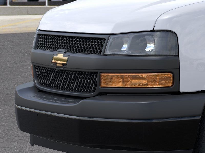 Chevrolet Express Cargo 2500 Vehicle Full-screen Gallery Image 13