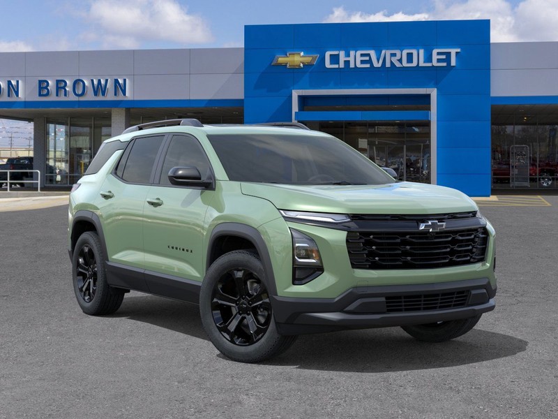 Chevrolet Equinox Vehicle Full-screen Gallery Image 7