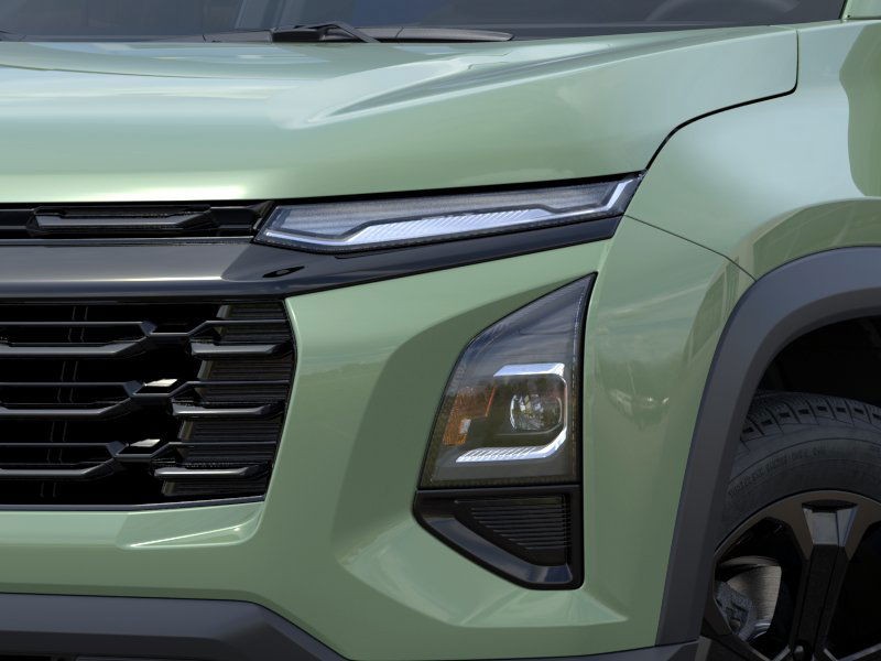 Chevrolet Equinox Vehicle Full-screen Gallery Image 10