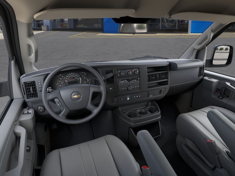 Chevrolet Express Cargo 2500 Vehicle Full-screen Gallery Image 15