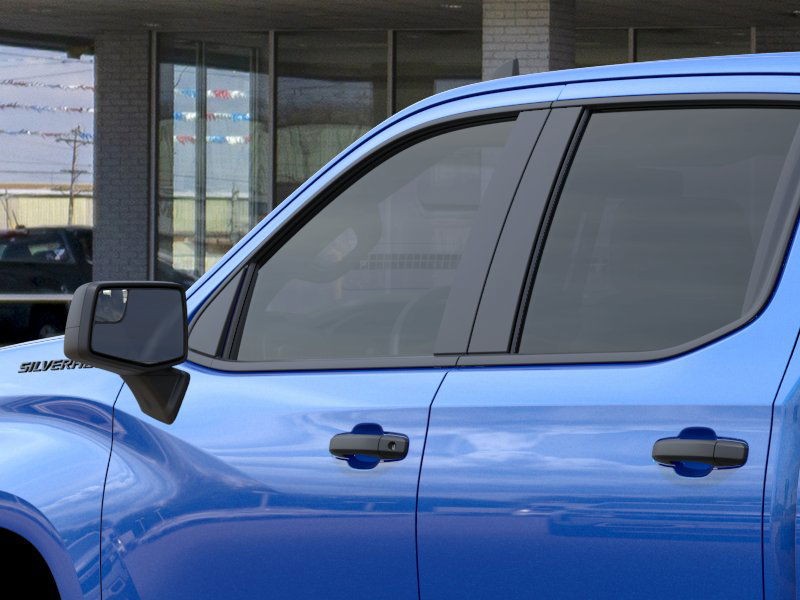 Chevrolet Silverado 1500 Vehicle Full-screen Gallery Image 12