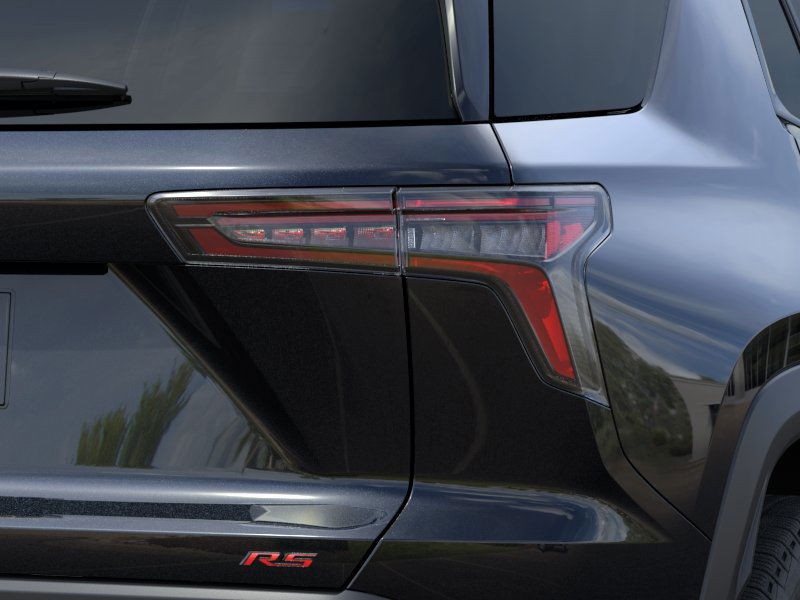 Chevrolet Equinox Vehicle Full-screen Gallery Image 11