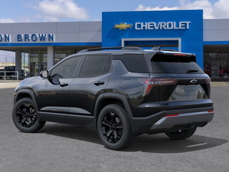 Chevrolet Equinox Vehicle Full-screen Gallery Image 3