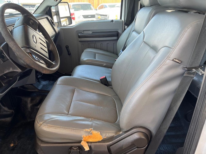 Ford Super Duty F-250 SRW Vehicle Image 08