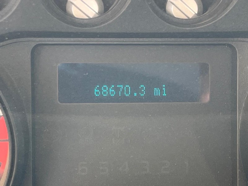 Ford Super Duty F-250 SRW Vehicle Image 13