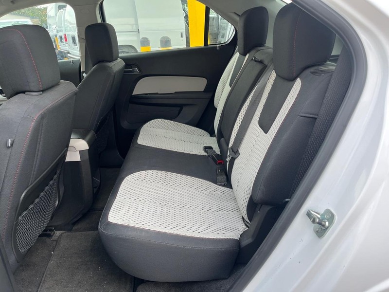 Chevrolet Equinox Vehicle Image 08