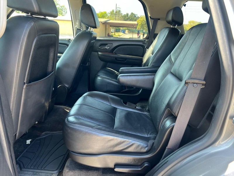 Chevrolet Tahoe Vehicle Full-screen Gallery Image 8