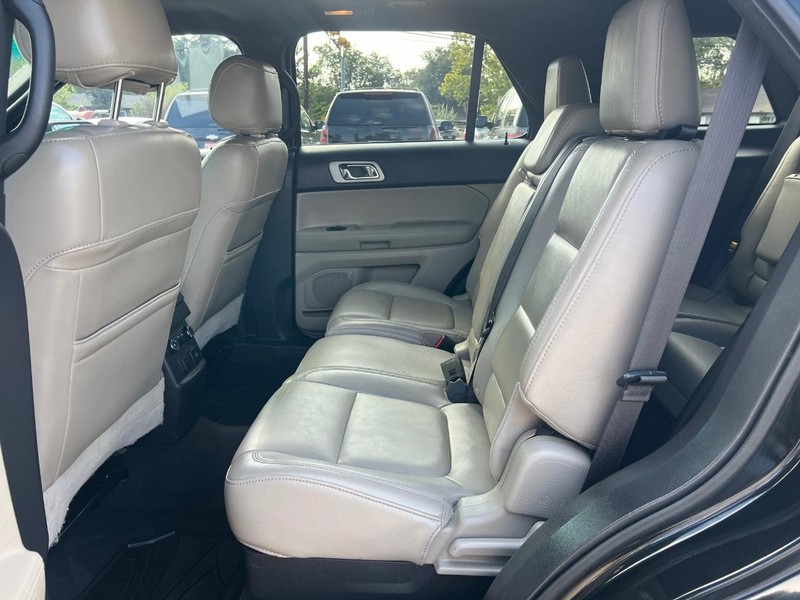 2014 Ford Explorer Limited - Photo 9