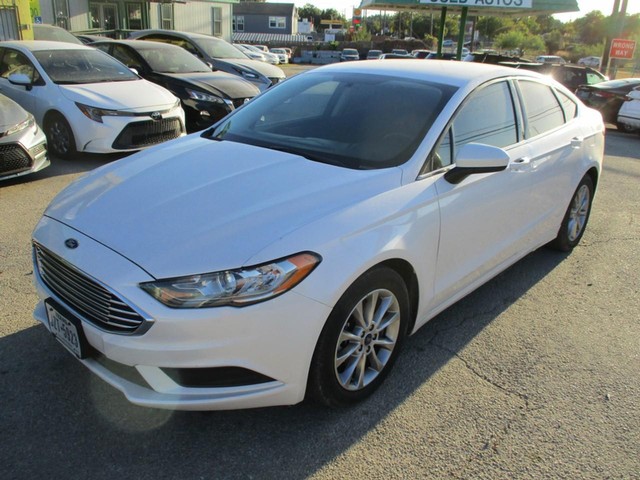 2017 Ford Fusion SE