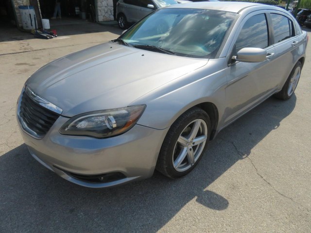 2014 Chrysler 200 Touring