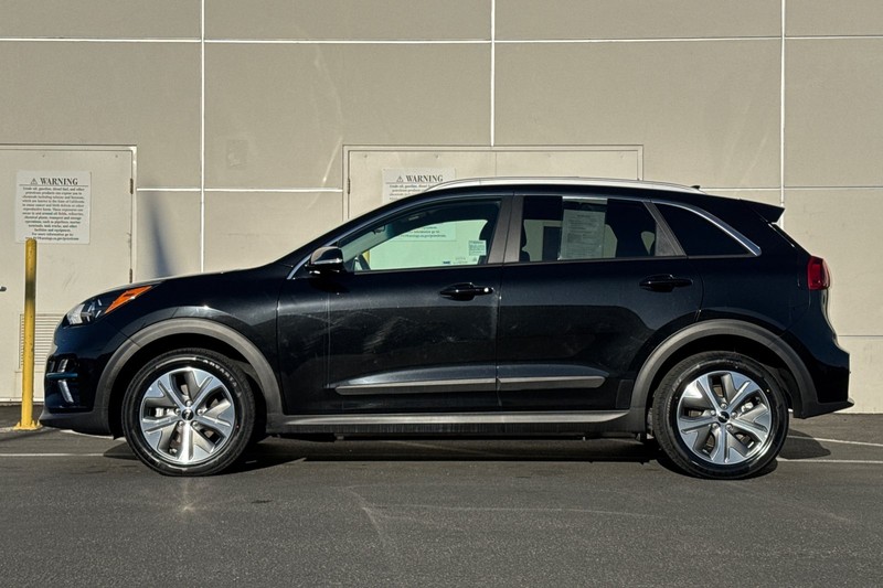 Kia Niro EV Vehicle Full-screen Gallery Image 08