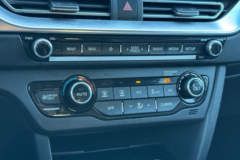 Kia Niro EV Vehicle Full-screen Gallery Image 28