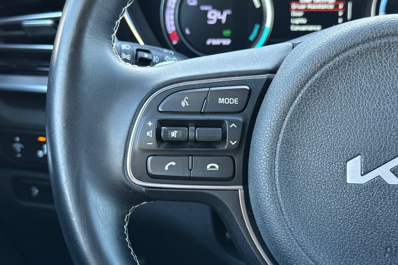 Kia Niro EV Vehicle Full-screen Gallery Image 32