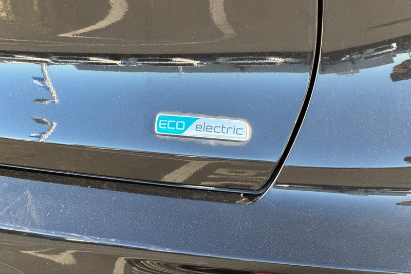 Kia Niro EV Vehicle Full-screen Gallery Image 38