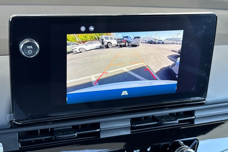 Honda Prologue Vehicle Full-screen Gallery Image 26