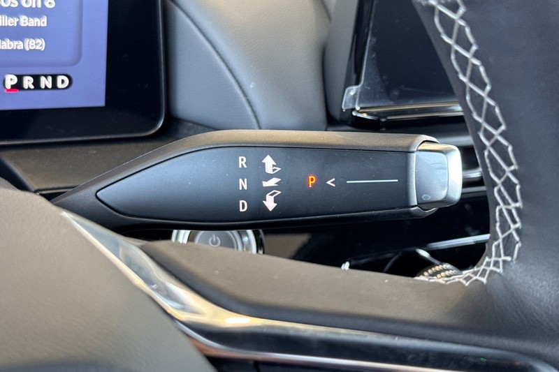 Honda Prologue Vehicle Full-screen Gallery Image 28