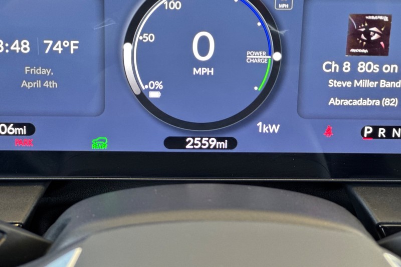 Honda Prologue Vehicle Full-screen Gallery Image 34