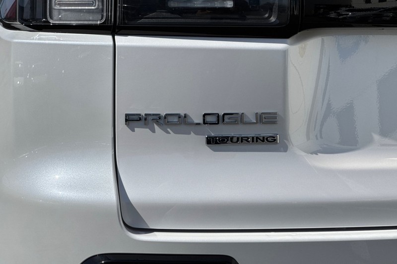 Honda Prologue Vehicle Full-screen Gallery Image 36