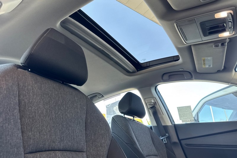 Honda Accord Sedan Vehicle Full-screen Gallery Image 20