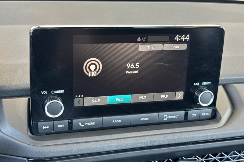 Honda Accord Sedan Vehicle Full-screen Gallery Image 22