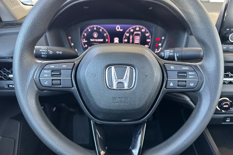 Honda Accord Sedan Vehicle Full-screen Gallery Image 27