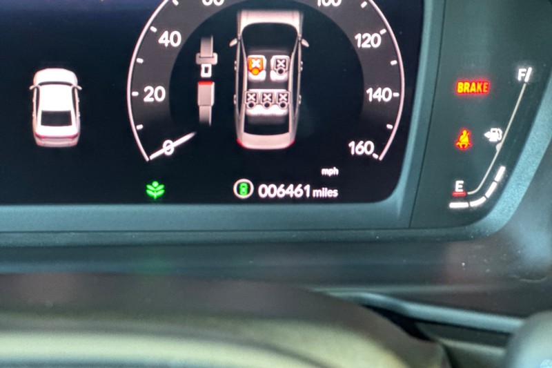Honda Accord Sedan Vehicle Full-screen Gallery Image 31
