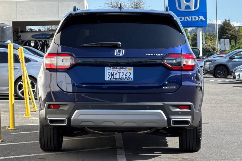 Honda Pilot Vehicle Full-screen Gallery Image 06