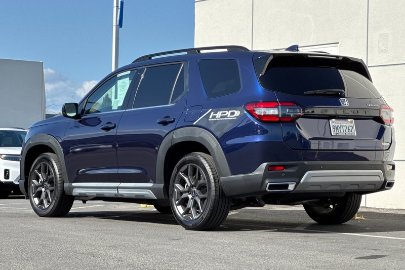 Honda Pilot Vehicle Full-screen Gallery Image 07