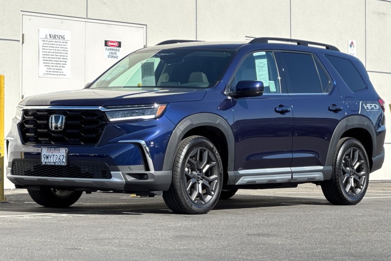 Honda Pilot Vehicle Full-screen Gallery Image 09