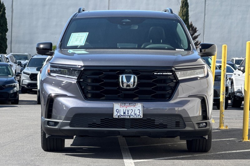 Honda Pilot Vehicle Full-screen Gallery Image 10