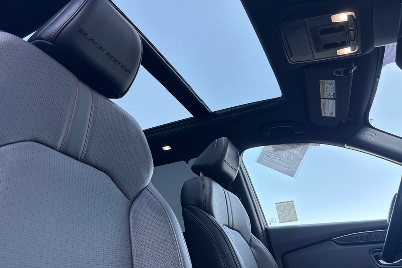 Honda Pilot Vehicle Full-screen Gallery Image 23