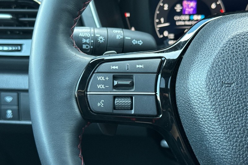 Honda Pilot Vehicle Full-screen Gallery Image 32
