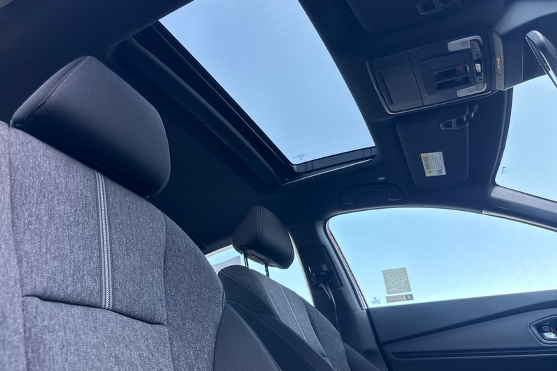 Honda Accord Hybrid Vehicle Full-screen Gallery Image 20