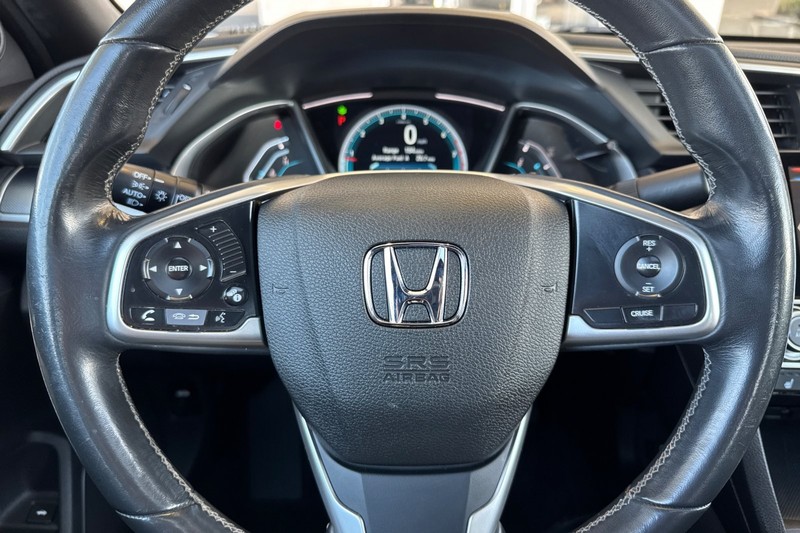 Honda Civic Coupe Vehicle Full-screen Gallery Image 27