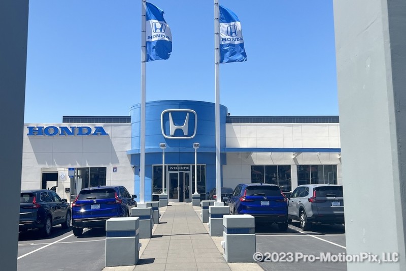 Honda Civic Coupe Vehicle Full-screen Gallery Image 41