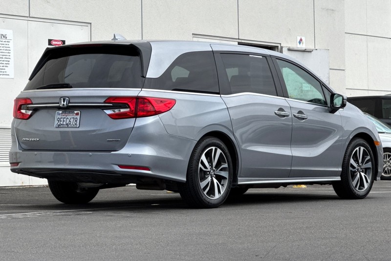 Honda Odyssey Vehicle Full-screen Gallery Image 03