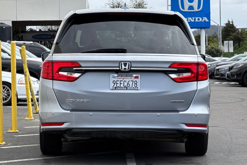 Honda Odyssey Vehicle Full-screen Gallery Image 06