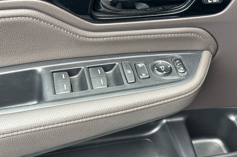 Honda Odyssey Vehicle Full-screen Gallery Image 14