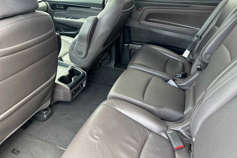 Honda Odyssey Vehicle Full-screen Gallery Image 15