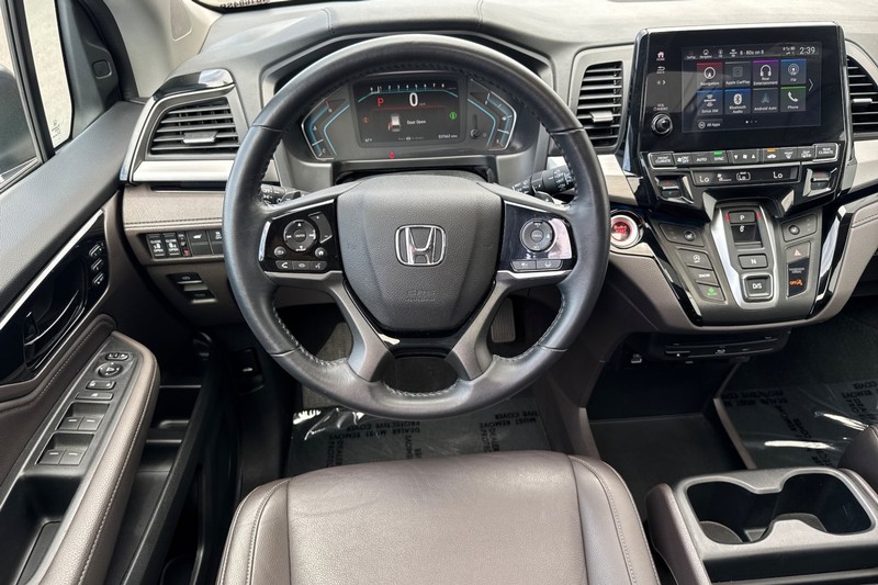 Honda Odyssey Vehicle Full-screen Gallery Image 19