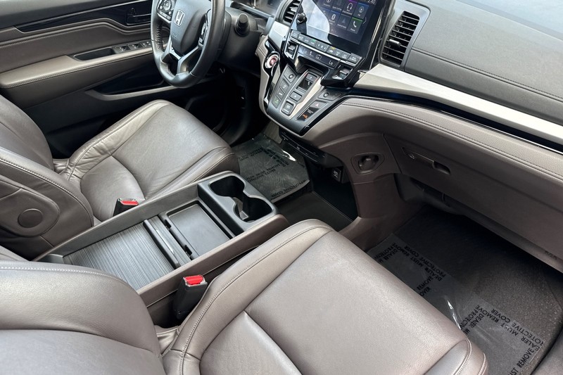 Honda Odyssey Vehicle Full-screen Gallery Image 23