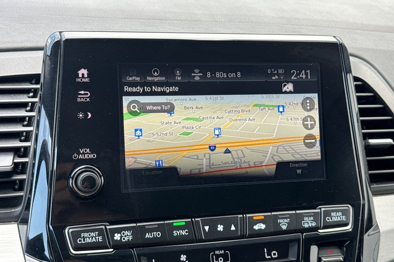 Honda Odyssey Vehicle Full-screen Gallery Image 27