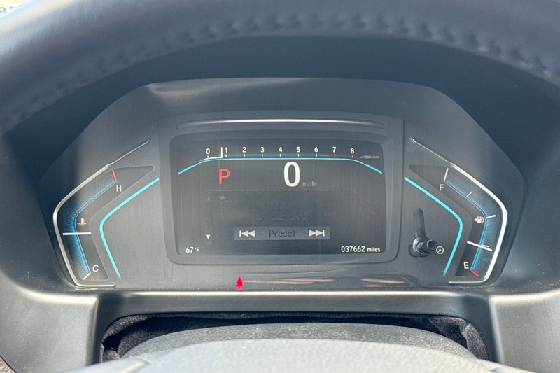 Honda Odyssey Vehicle Full-screen Gallery Image 35