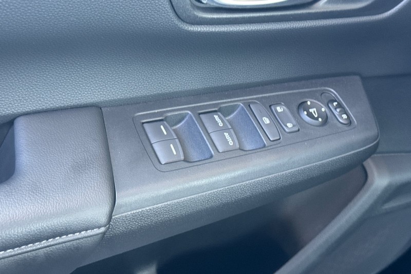 Honda CR-V Vehicle Full-screen Gallery Image 14