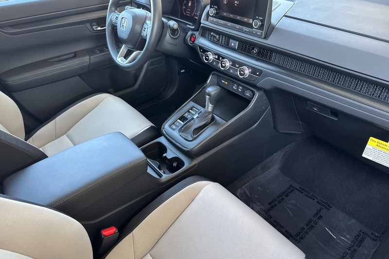 Honda CR-V Vehicle Full-screen Gallery Image 21