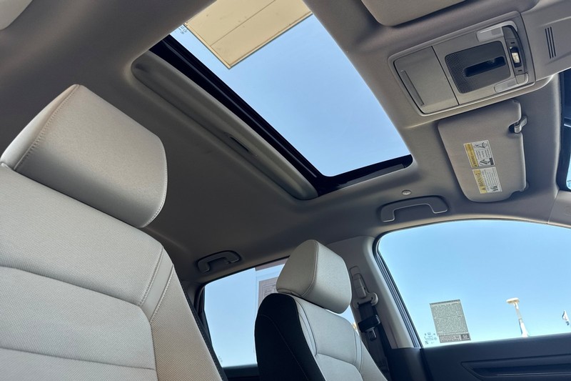 Honda CR-V Vehicle Full-screen Gallery Image 22